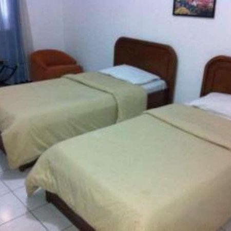בנדונג Catellya Guest House Cipaku מראה חיצוני תמונה